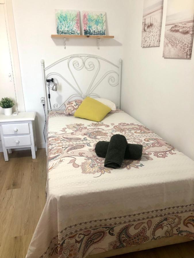 Habitacion Con Smart Tv En Piso Compartido Con Bano Privado O Compartido Malaga Sol Exterior foto
